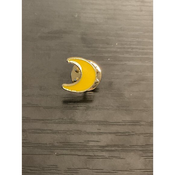 Yellow Crescent Moon Lapel Pin Cute & Quirky Accessory For Jackets Bags & Hats - Picture 1 of 3